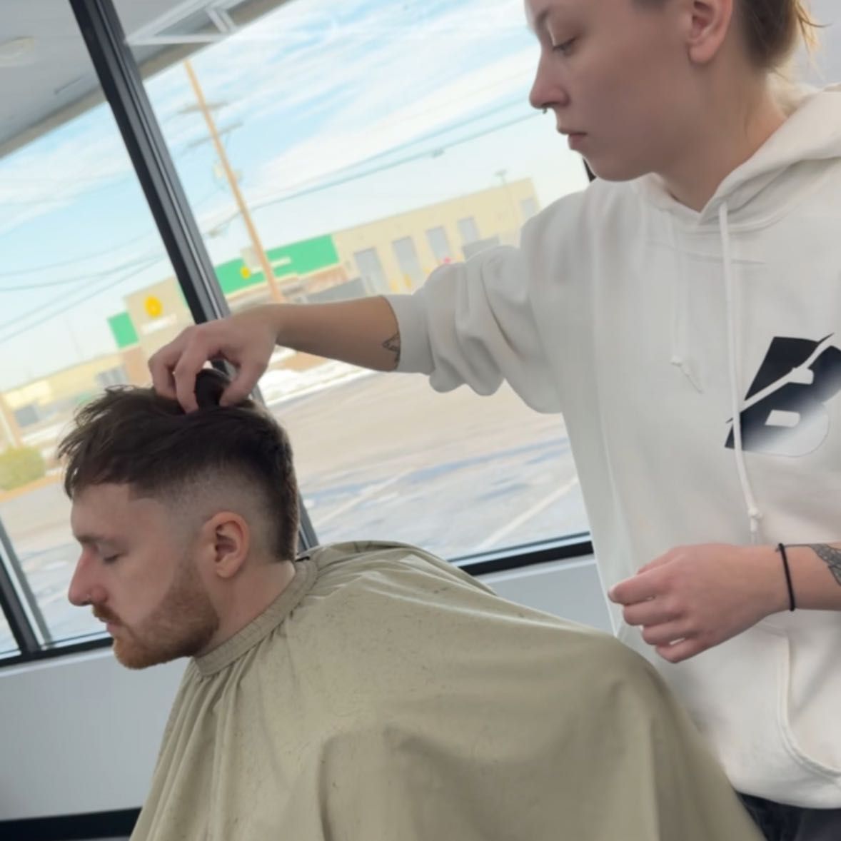 Lauren The Barber, 5625 Vogel Rd, Blends Barbershop, Evansville, 47715