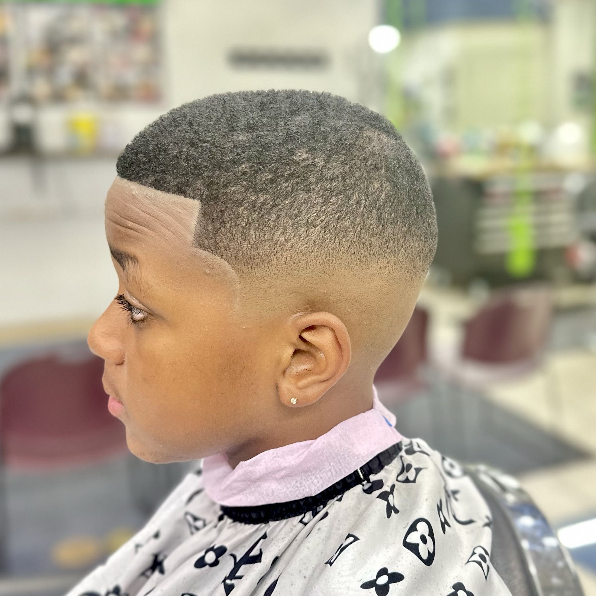 Kid’s Haircut (12 & Under) 👶👦 portfolio