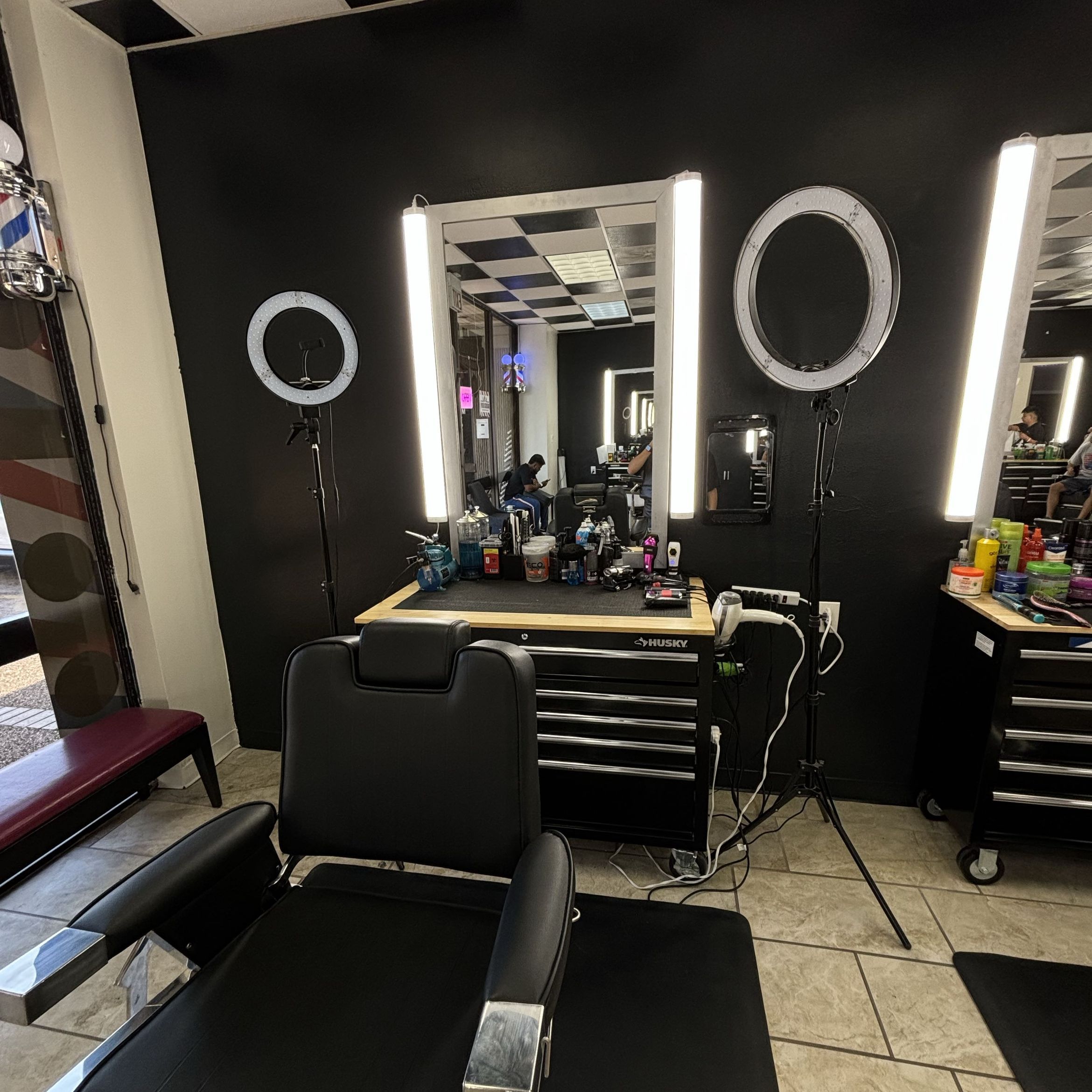 AlexCutz, 1600 N Highway 190, Suite #5, Covington, 70433