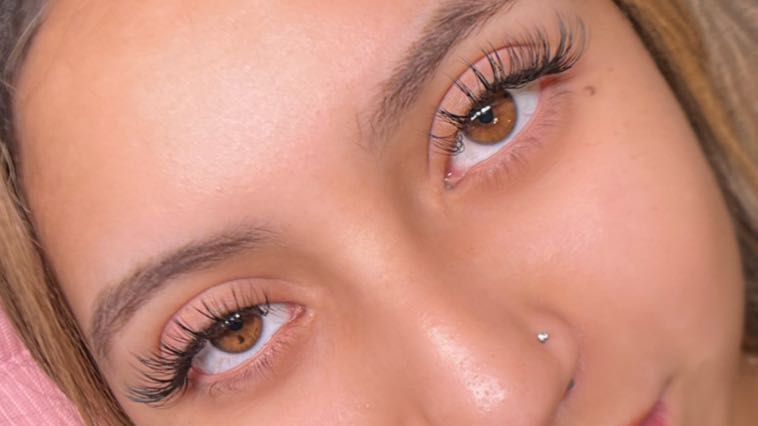 TOP 20 Eyelash Extensions places near you in Bradenton FL March