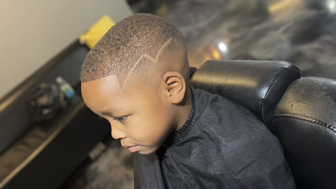 Flawless Fades Barber & Shave Co.