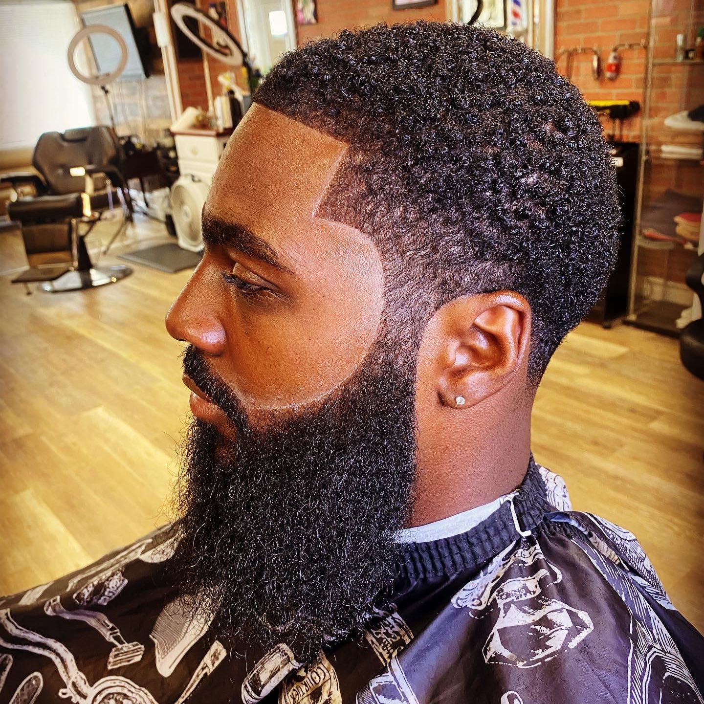 E The Barber, 303 A South Black Horse Pike, Blackwood, 08012