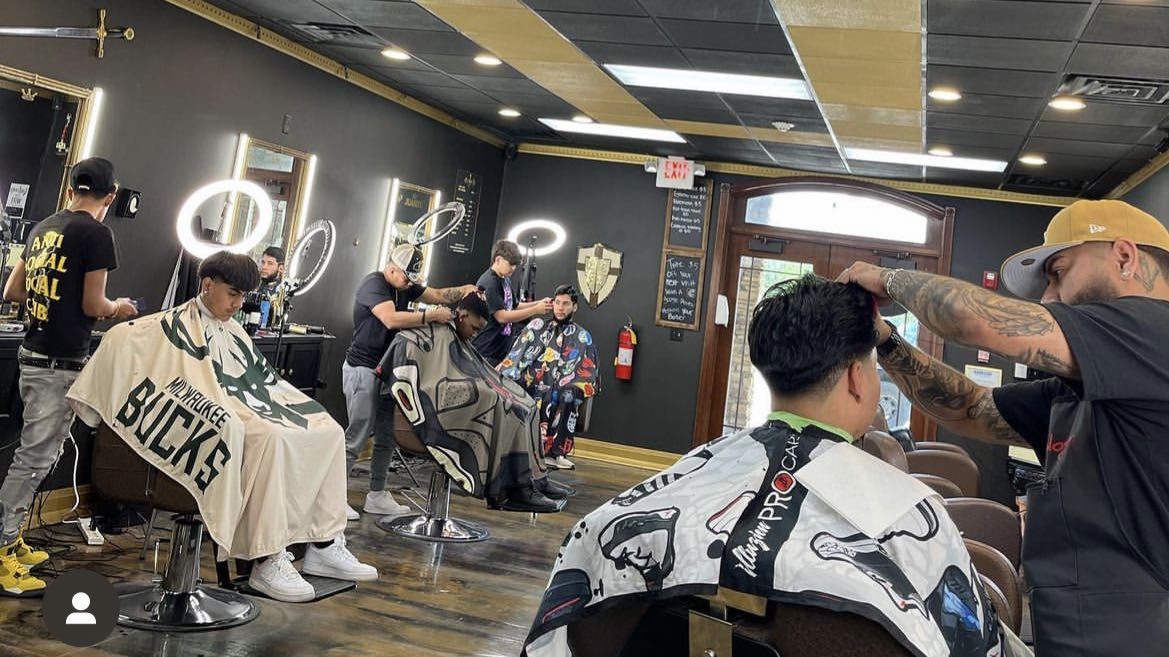 The Throne Barbershop - Round Lake - Book Online - Prices, Reviews, Photos