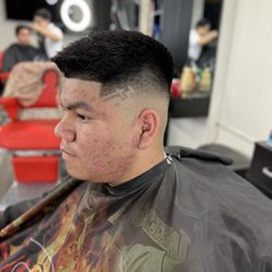 Esvin blends (plugged LA Cutz Barber Shop), 3180 w 8 th st Los Ángeles, Los Angeles, 90005