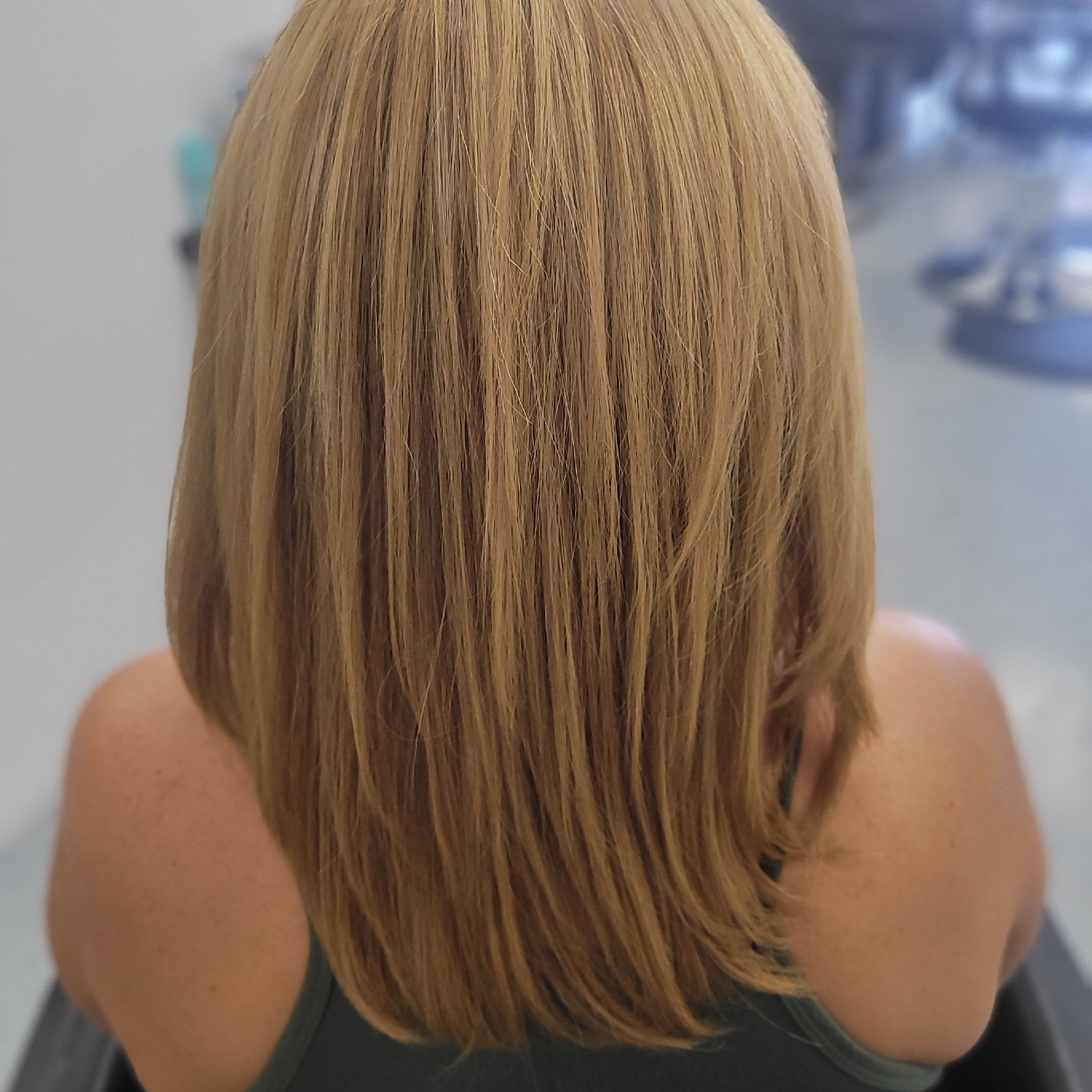 Root Touch-up & Shoulder Length Blowdry portfolio