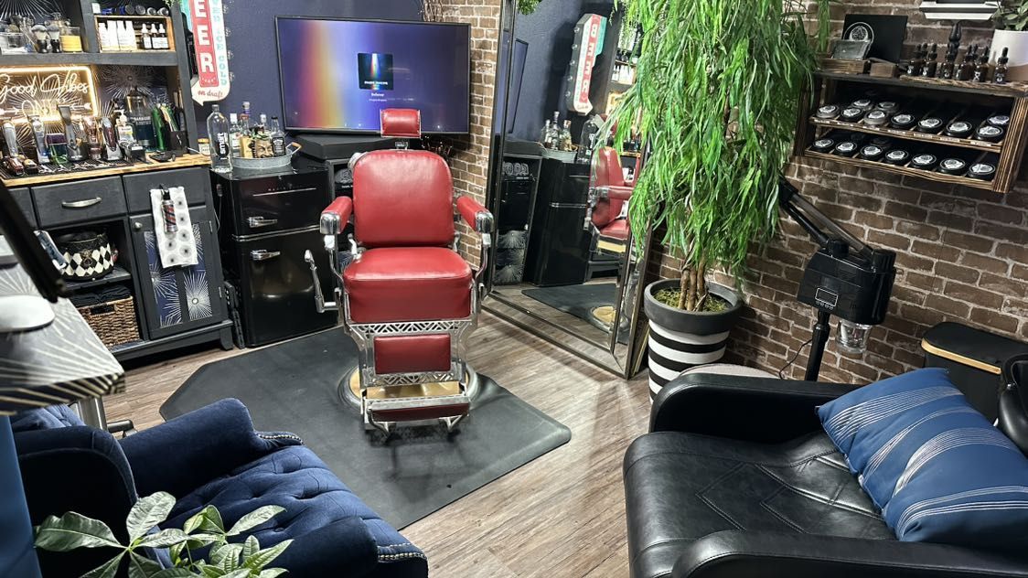 Barbershops Near Me in Rossville  Find Best Barbers Open Near You!