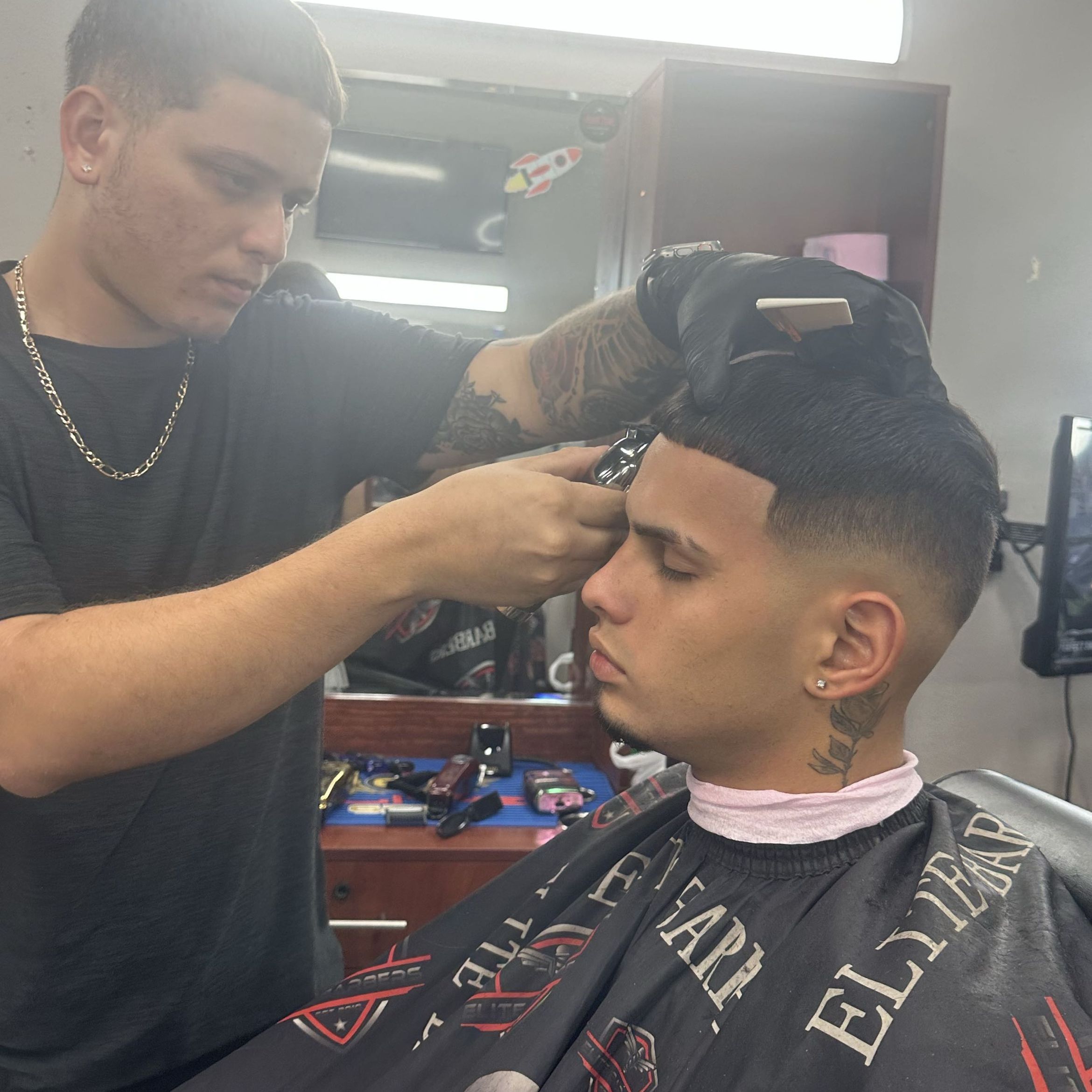 Javi barber, 4418 Curry Ford Rd, Orlando, 32812