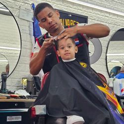 Flow Latinos (barberia Cache), 4256 Fulton Road, Cleveland, 44144