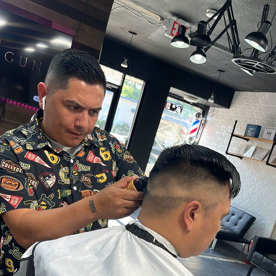 Andres Barber, 1315 Edgewater Dr, Orlando, 32804