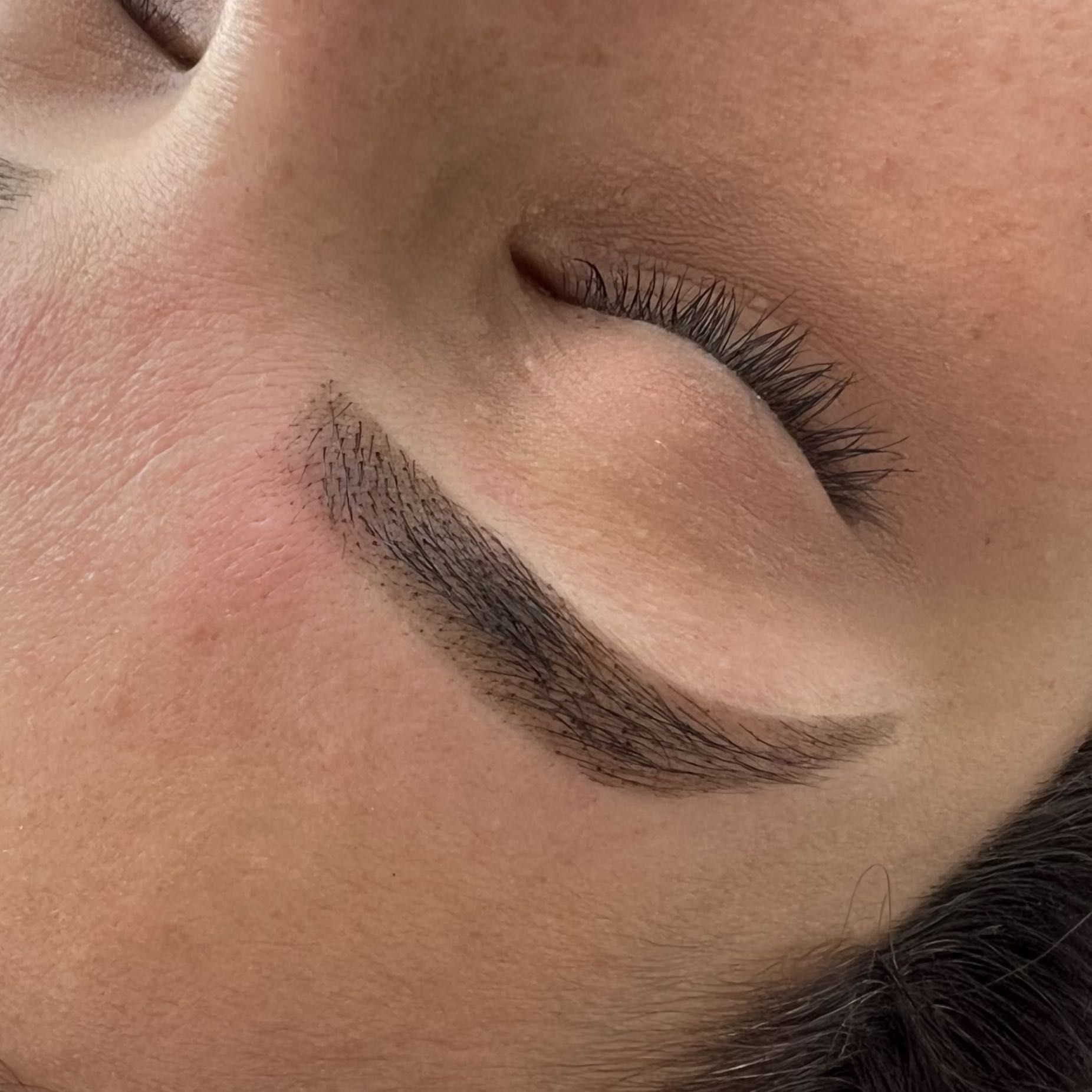 Eyebrows wax & henna / Depilación de Cejas & henna portfolio