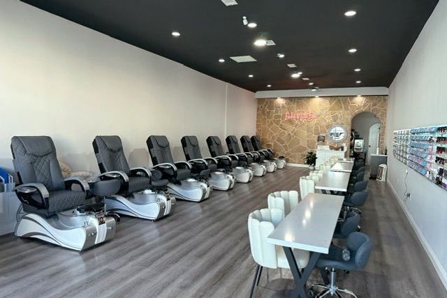 LuChic Nails Bar - Los Angeles - Book Online - Prices, Reviews, Photos