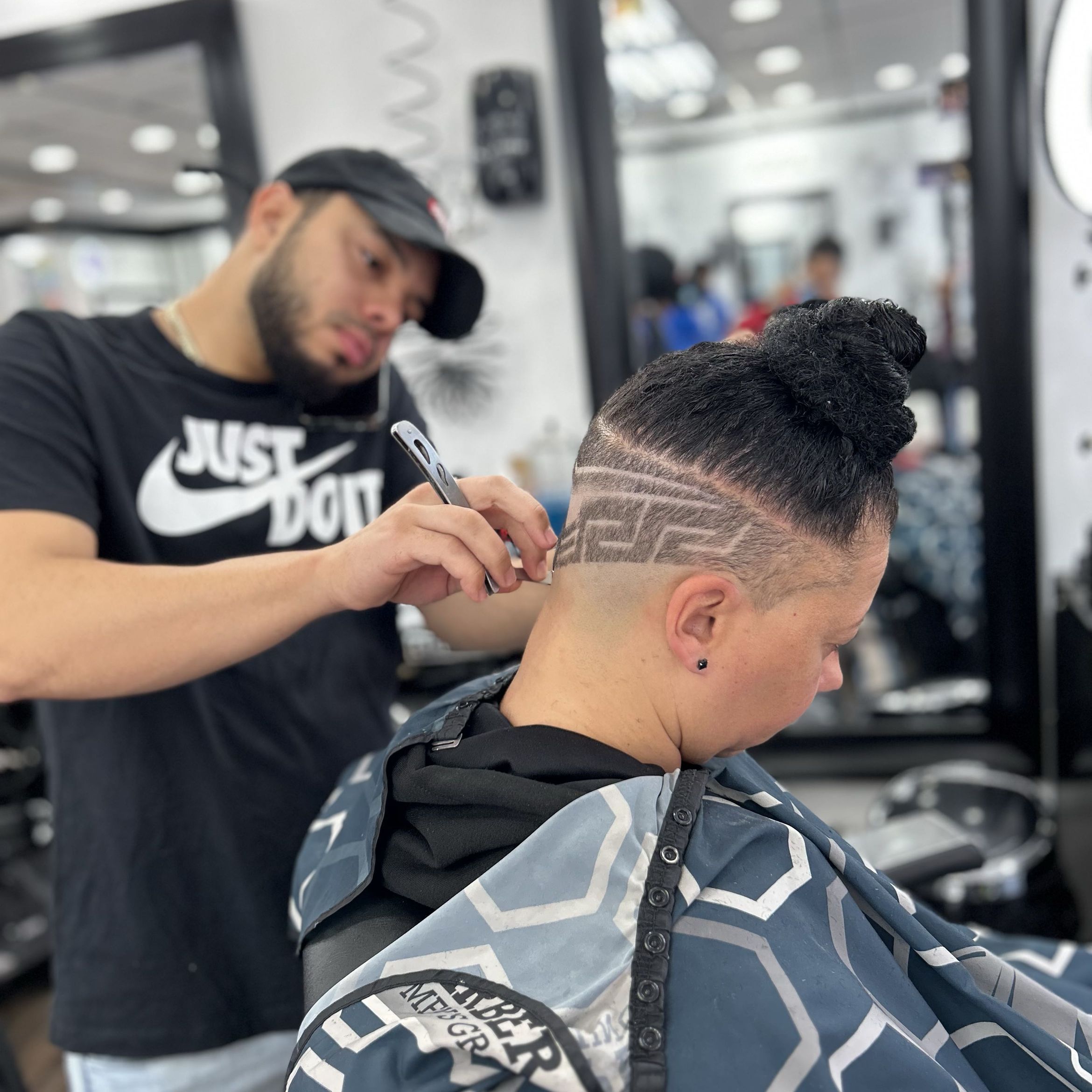 David Cuts, 954 Chalkstone Ave, Providence, 02908