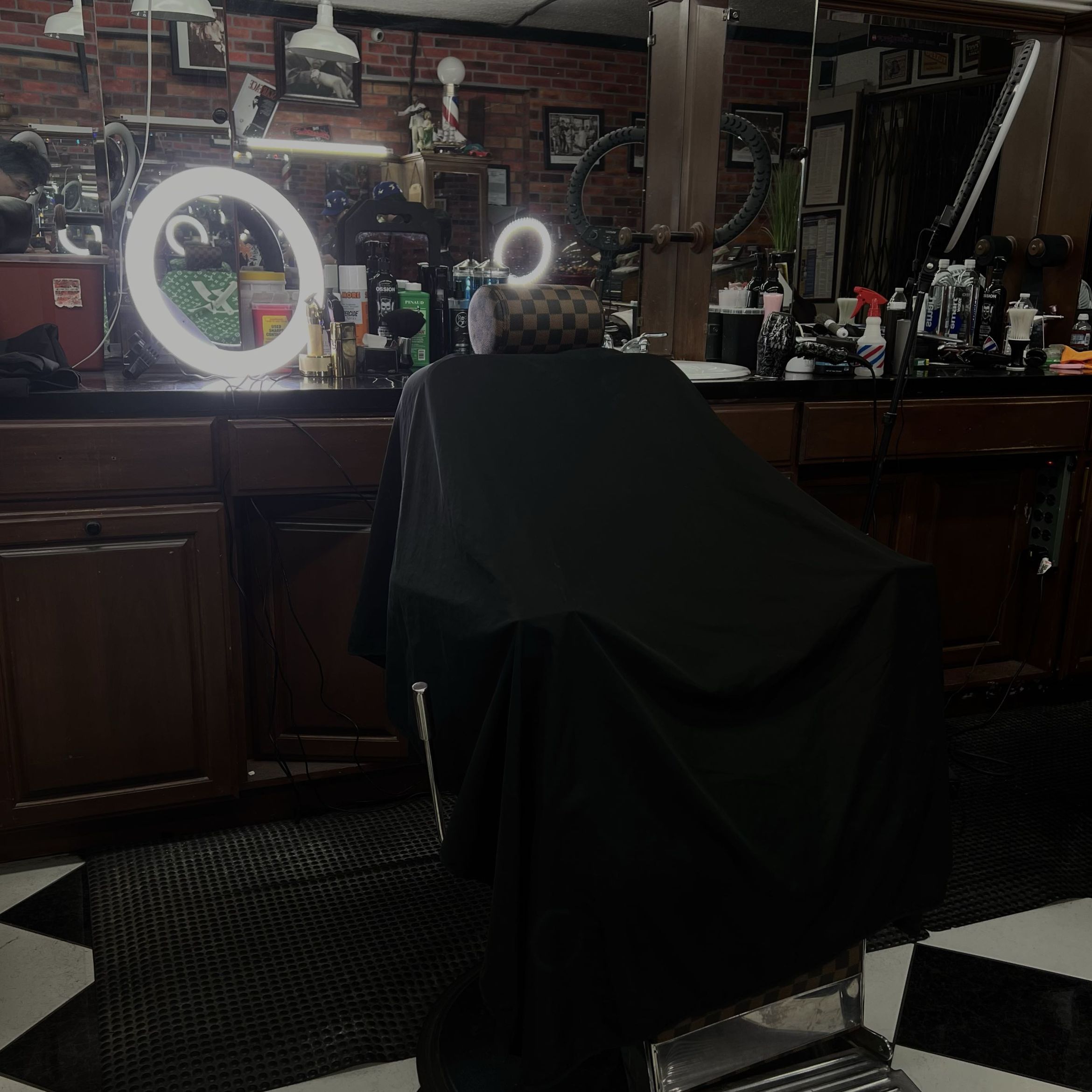 Barber, 750 N Maclay Ave, San Fernando, 91340