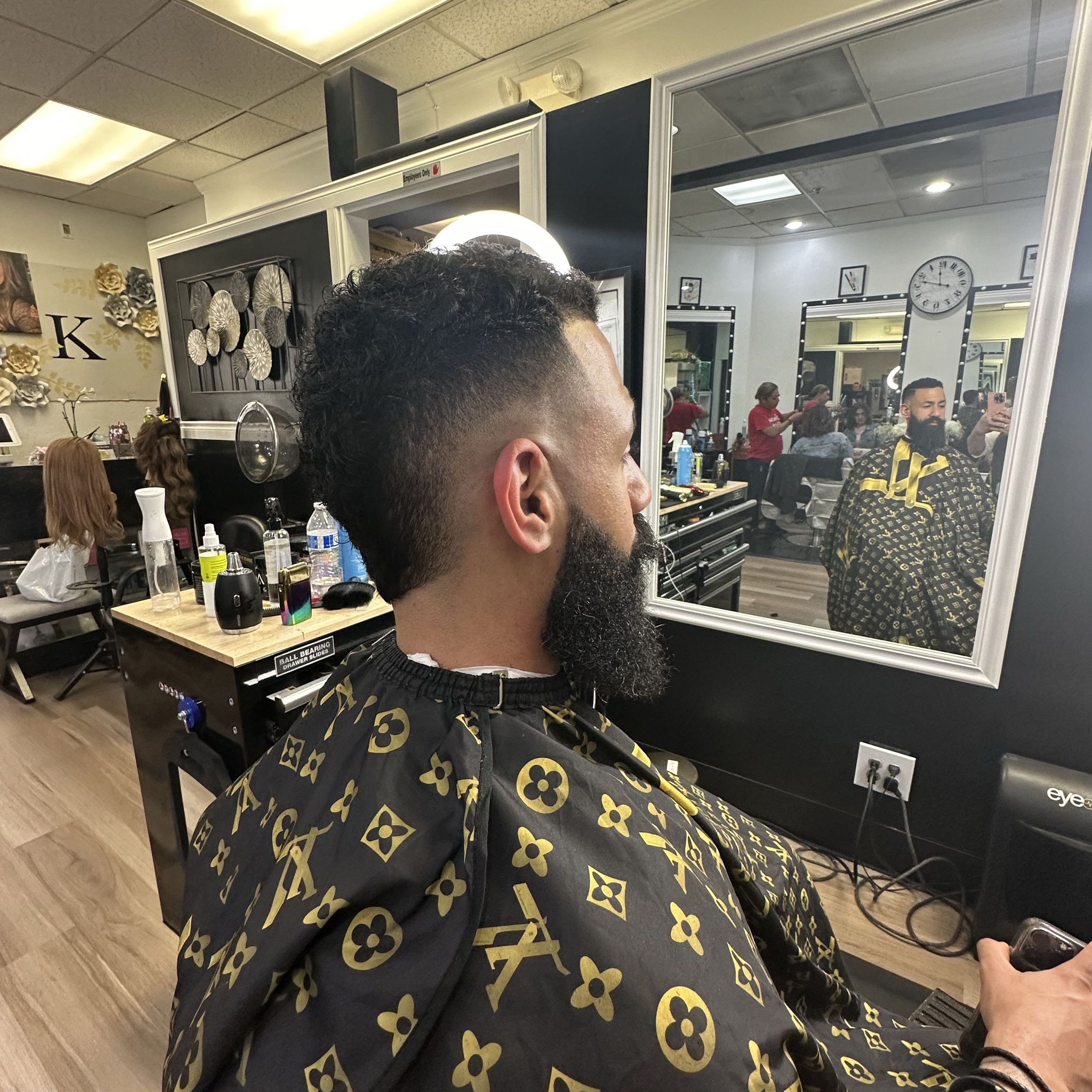 Normabarber, 2800 Southcenter Mall, 2467, Tukwila, 98032