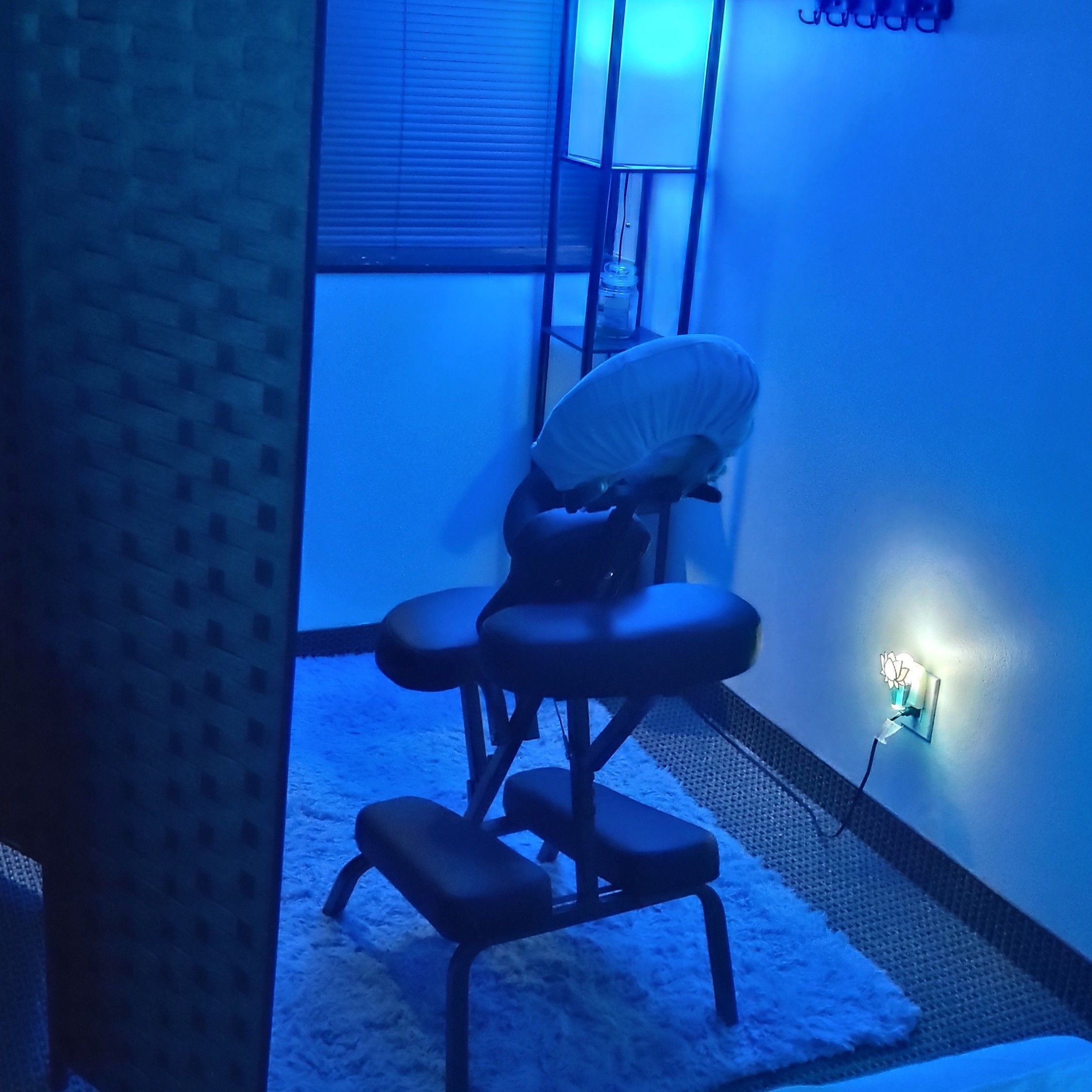 Back Massage (Seated) portfolio