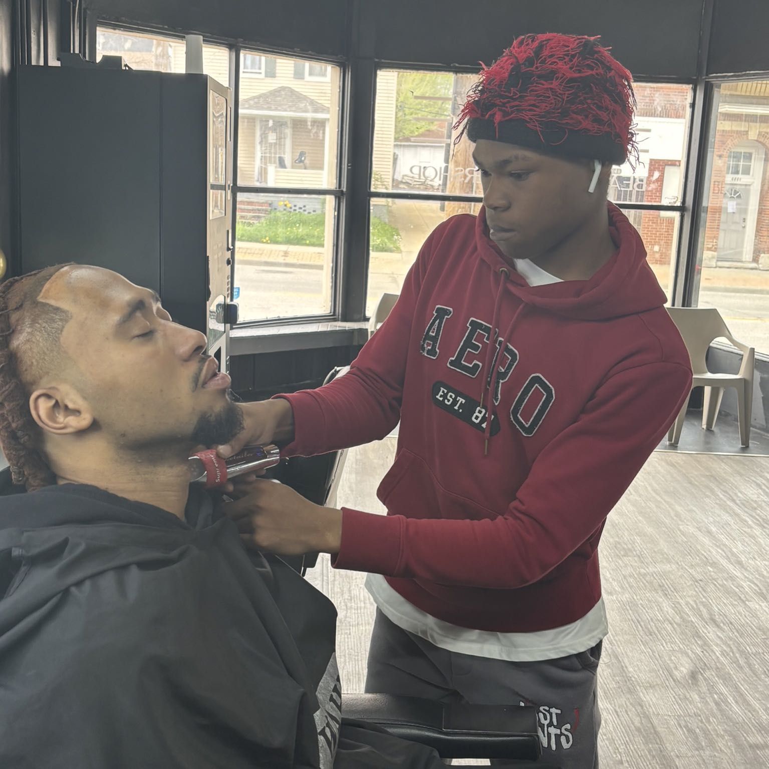 Barber, 4445 State Rd, Cleveland, 44109