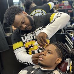 Moo The Barber, 4322 211th St, Matteson, 60443
