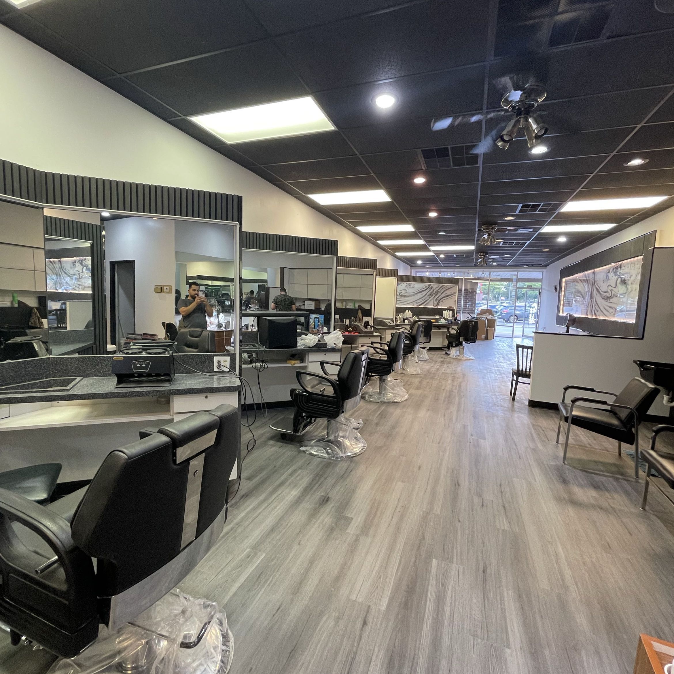 Master Cuts Palatine, 245 E Northwest Hwy, Palatine, 60067