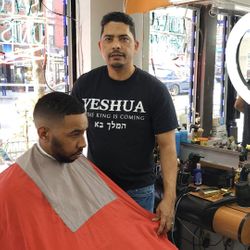La Rubia Barber Shop, 927 Columbus Ave, New York, 10025