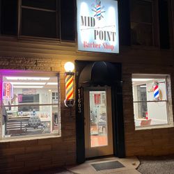 Mid Point Barber Shop, 11603 Main St Middletown, Louisville, 40243