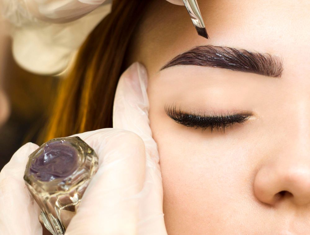What are henna eyebrows?