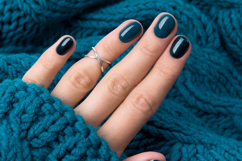 What are Shellac nails?