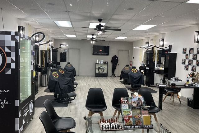 CuttingLoose Barbershop, 1056 SE Port St Lucie Blvd, Port St Lucie, 34952