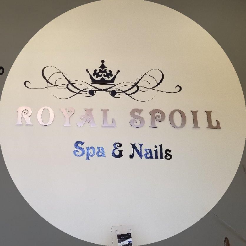 Royal Spoil Spa And Nails, Meridian Parke Dr, 3100, Greenwood, 46142