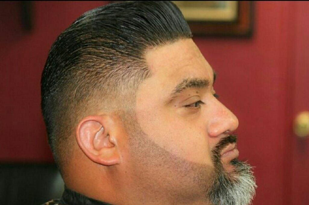 Mens Haircuts Near You in Riverside