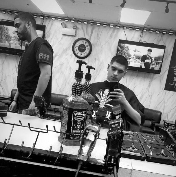 Legít Barbers ( Javier ), 8542 S Cicero Ave, Burbank, IL, 60459