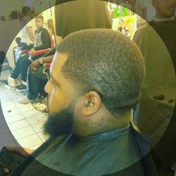 Gifted Hands Barbershop (Dee), 1424 East 5th Ave, Columbus, 43219