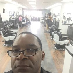 Dave's Barbershop, 72 Newtown rd, Danbury, CT, 06810