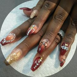 Nails By Debbie, 901 Pine Knoll Drive, Spring Lake, 28390